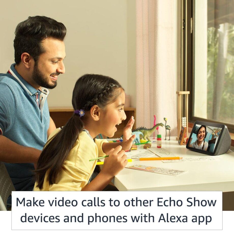 Amazon Echo Show 8 (2nd Gen) - Smart speaker with 8" HD screen, stereo sound & hands-free entertainment with Alexa (Black) - Image 3